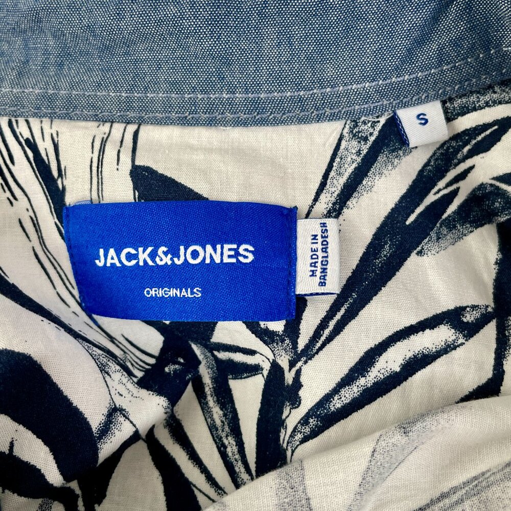 Jack & Jones Tropical Print Short Sleeve Shirt, Navy/White, Size S - Picture 6 of 7